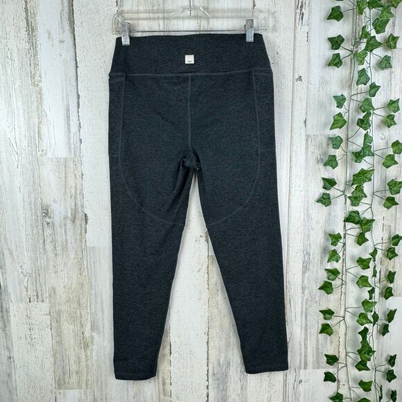 Vuori Pants Women's Medium Gray Charcoal Elevation Leggings - Picture 1 of 7